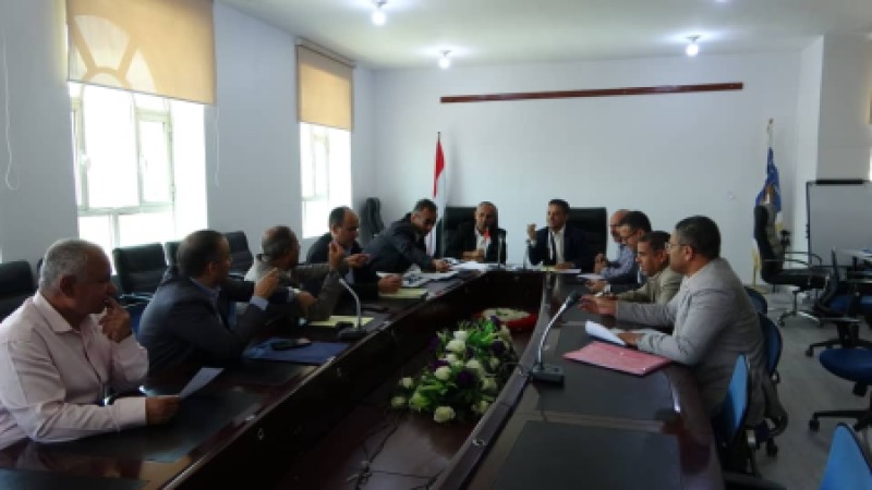 لجنة مراجعة الخطط الدراسية الموحدة تعقد اجتماعها الثالث برئاسة ا.د عادل المطري