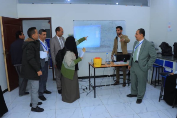 ألبوم صور خاص بالنزول الميداني لتقييم ومتابعة البرامج الأكاديمية بجامعة الرازي حجة  الاحد ١٦ نوفمبر ٢٠٢٥م