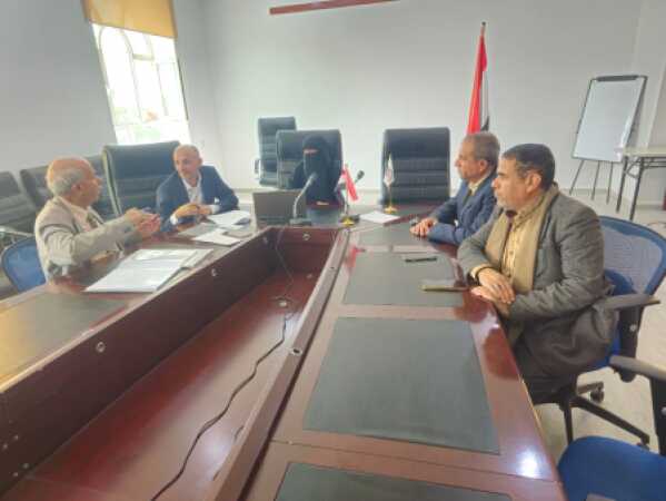 لجنة  إعداد ضوابط إنشاء مراكز التدريب لبرنامج الامتياز في طب الأسنان تواصل اجتماعاتها